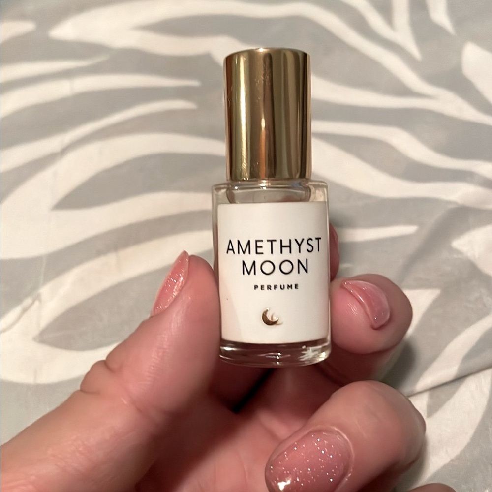 Olivine Atelier Perfume Oil in Amethyst Moon